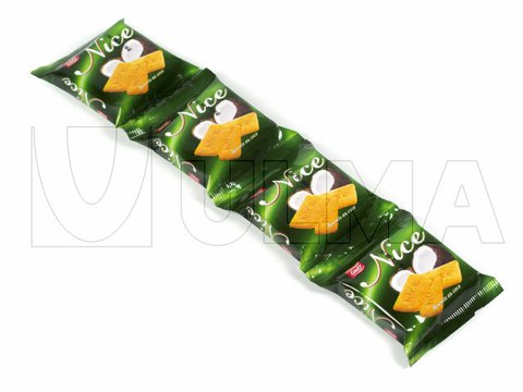 Biscuit group packaging in strings in flow pack wrapper