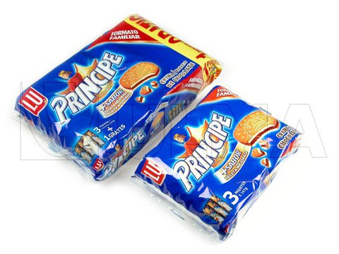 Grouping of chocolate biscuit roll packs in flow pack wrapper (HFFS)