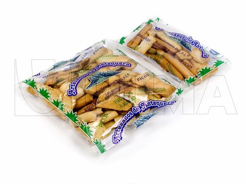 Bread snacks packaging in vertical machine (VFFS) in pillow pack.