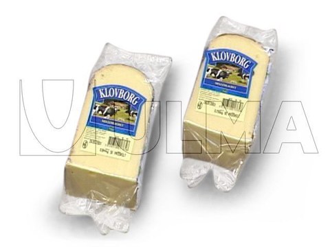 Block of cheese packaging in flow pack wrapper (HFFS)