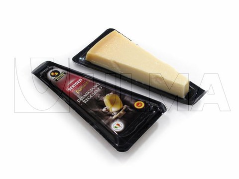 Cheese skin packaging in thermoforming in rigid film