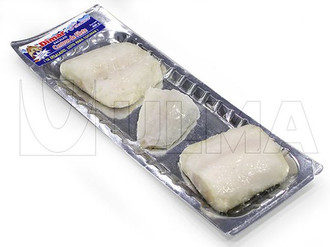 Cod slices packaging in thermoforming in skin pack