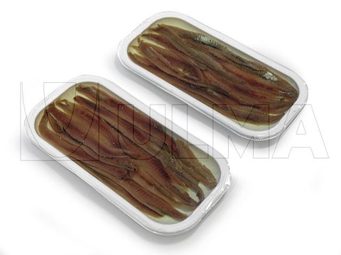 Anchovy oil packaging in traysealing in modified atmosphere (MAP) in rigid trays