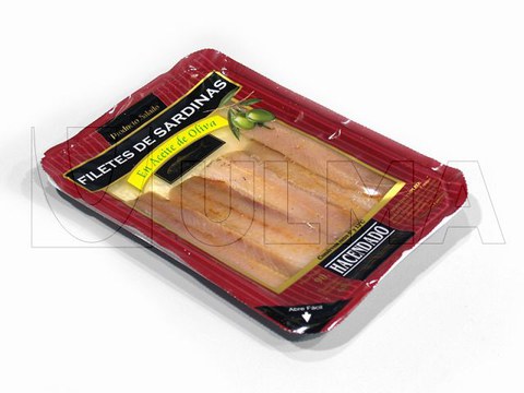 Sardine fillets with oil packaging in traysealing