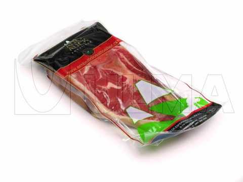 Meat vacuum packaging in thermoforming in flexible film
