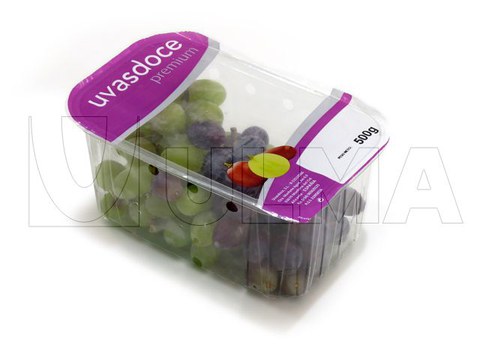 Grapes packaging in traysealing
