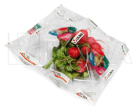 Radishes bunch packaging in flow pack wrapper (HFFS)