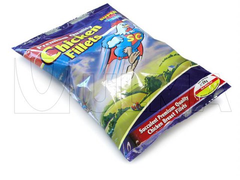 Envasado de muslos y pechugas de pollo congelados en bolsa almohadilla