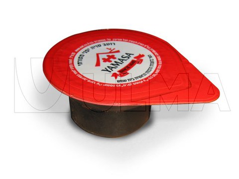 Envasado de salsa para ensalada en termoformado en film rígido