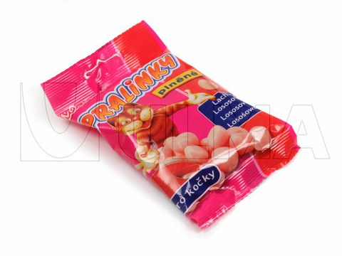 Envasado de frutos secos en máquina vertical en formato almohadilla con Eurolock en film BOPP.