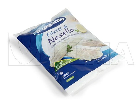 Envasado de filetes de pescado congelado en vertical