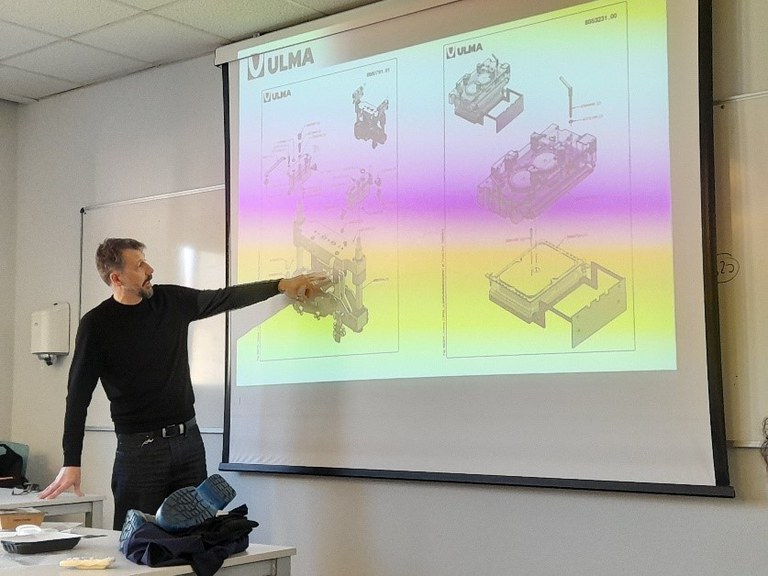 Reto Mecatronica ULMA Packaging Mondragon Unibertsitatea 1.jpg Reto Mecatronica ULMA Packaging Mondragon Unibertsitatea 1.jpg